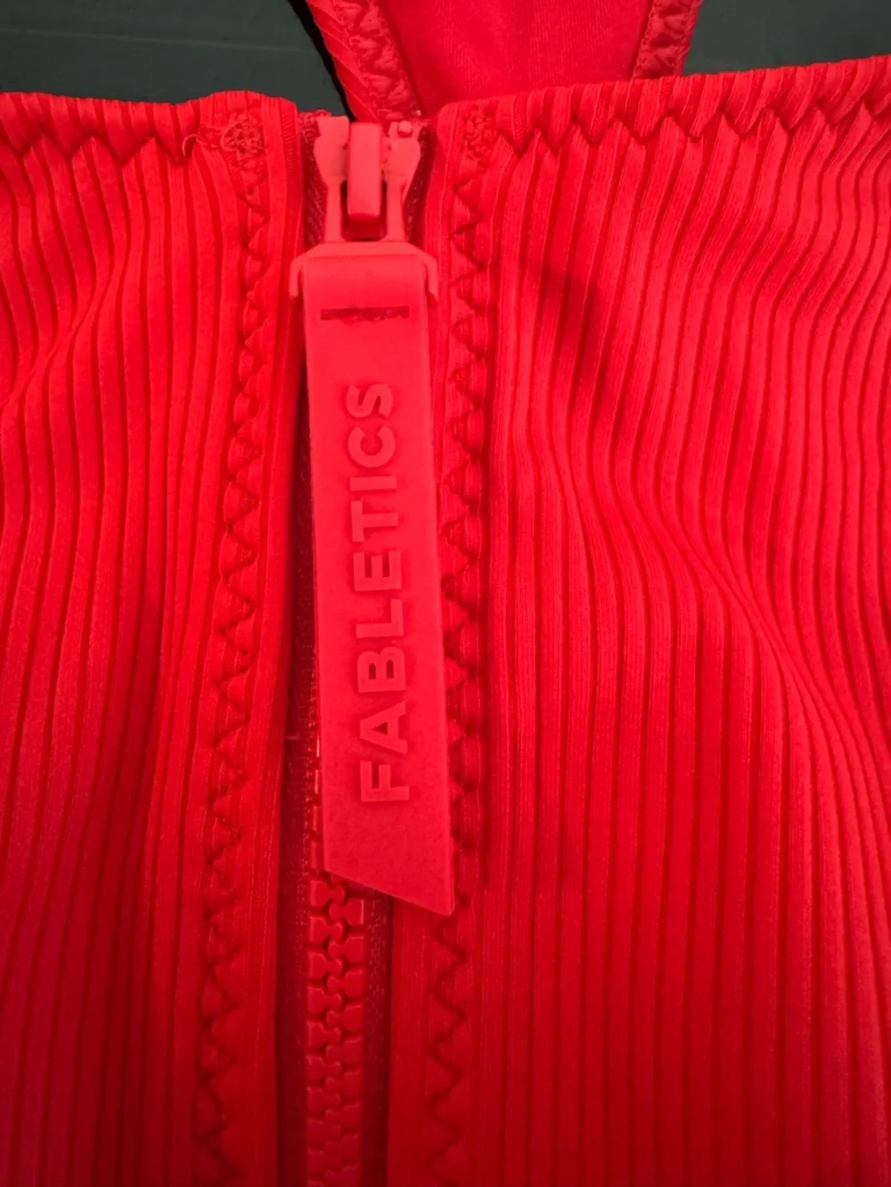 Fabletics Red Zip Front Ribbed Swim Top Racerback Small - Picture 3 of 9